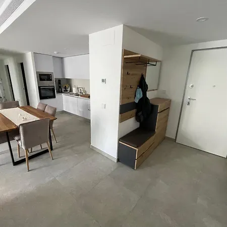 Gran Alcant Iconic Riki Apartment *