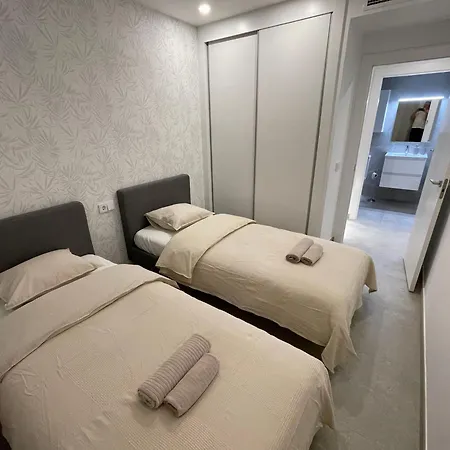 Gran Alcant Iconic Riki Apartment *